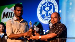 Ashfaq-has-been-awarded-the-best-player-award-4748